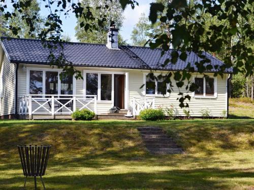 Hestra House | 4 person holiday home in GISLAVED-By Traum