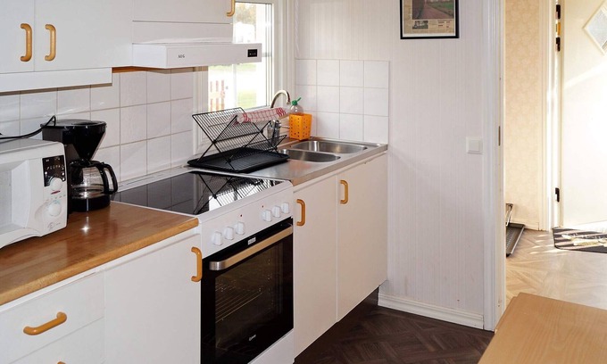 Tviklippan House | 4 person holiday home in HJÄLTEVAD