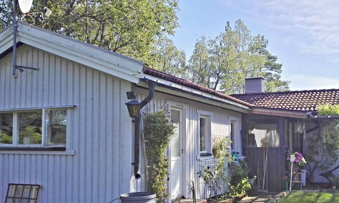 Flemingsberg House | 4 person holiday home in HUDDINGE