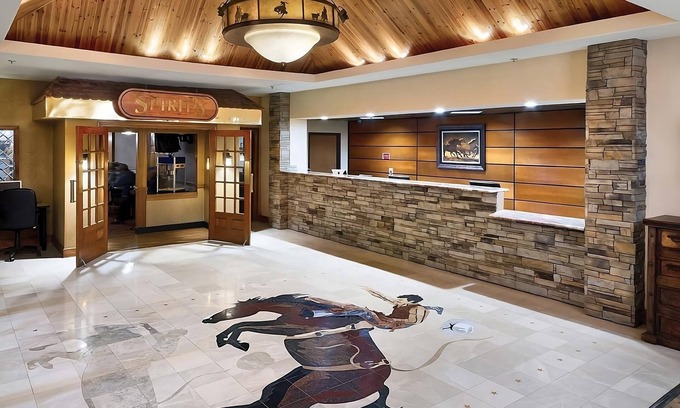 Casper House | 4 Pet-Friendly Units, Airport Shuttle, Pool, Near Casper Planetarium