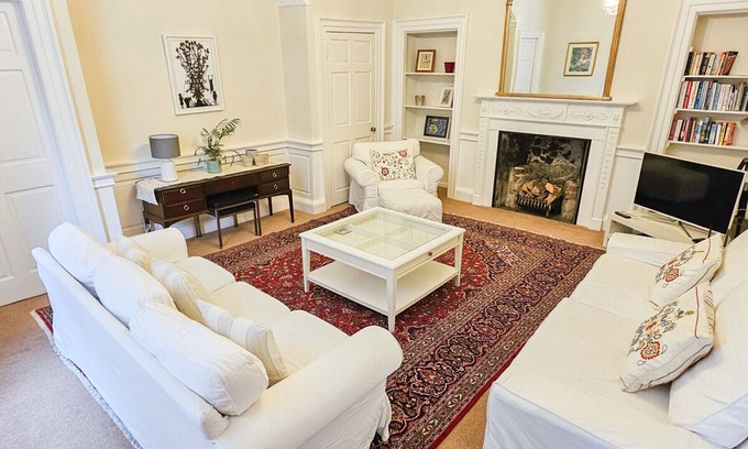 Old Town House | 4 Reid’s Court, Russel House