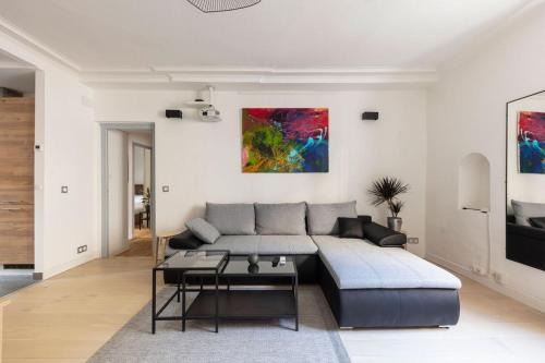 Secteur 2 Apartment | 4-room city center apartment - L'Atmosphère Balnéo