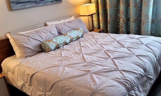 Potomac Falls Hotel | 4 Room Luxury Wellness Spa Suite. Free Sauna & Steam Room. Offers Spa Services