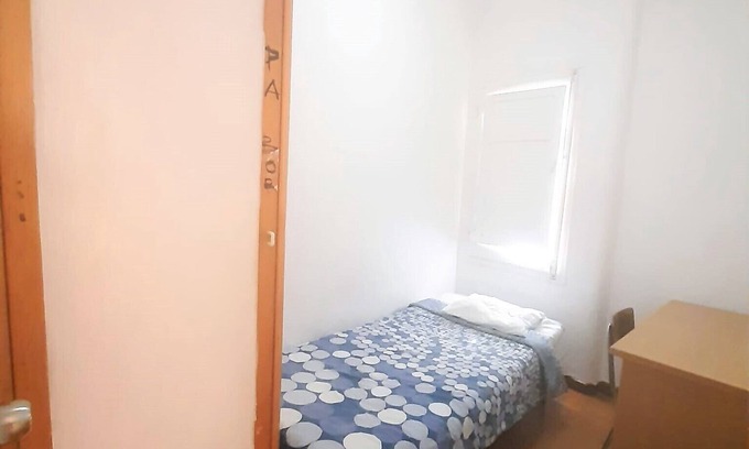 La Maternitat i Sant Ramon Apartment | (4) ROOM PRIVATE INDIVIDUAL WITH SUNNY TERRACE OF 200 M2