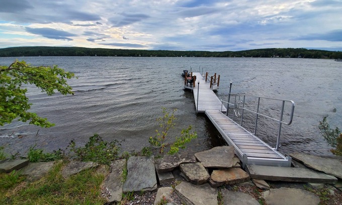 Sainte Paule Ski Chalet | 4-season cottage on Lac du Portage è Ste-Paule