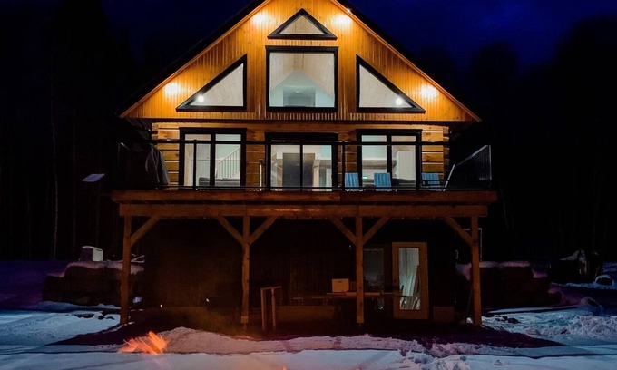 Nipissing Cottage | 4 Season Lake House