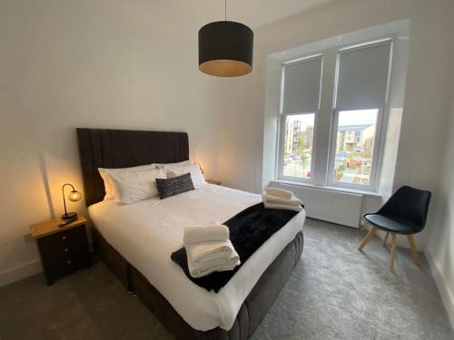 Paisley Apartment | 4 Smithhills Central 2 bed sleeps 4