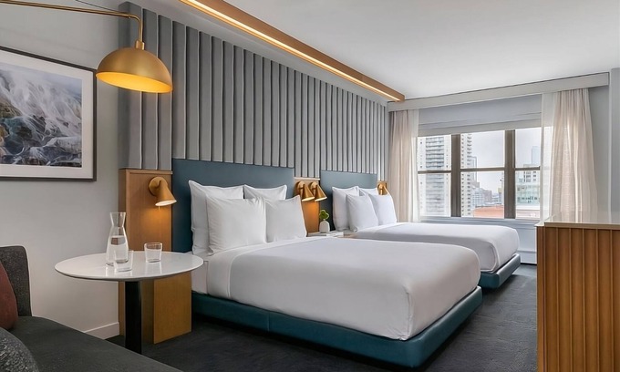 Streeterville Hotel | 4 Spacious Units Close to Navy Pier and Willis Tower! Parking, Pets Allowed!