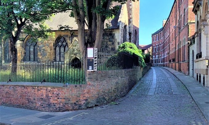 York House | 4 St Martins Lane. Luxurious Central York Town House. Newly refurbished