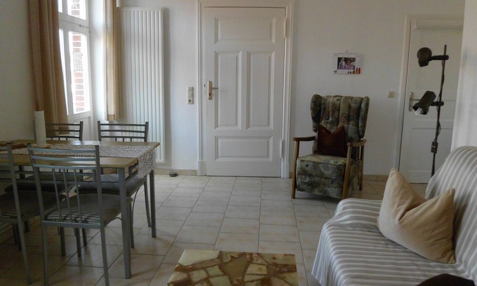 Roddan Apartment | 4-star apartment for 2 people in a renovated monument (upper floor) with a four-sided courtyard
