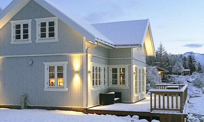 Laukvik House | 4 star holiday home in Laukvik