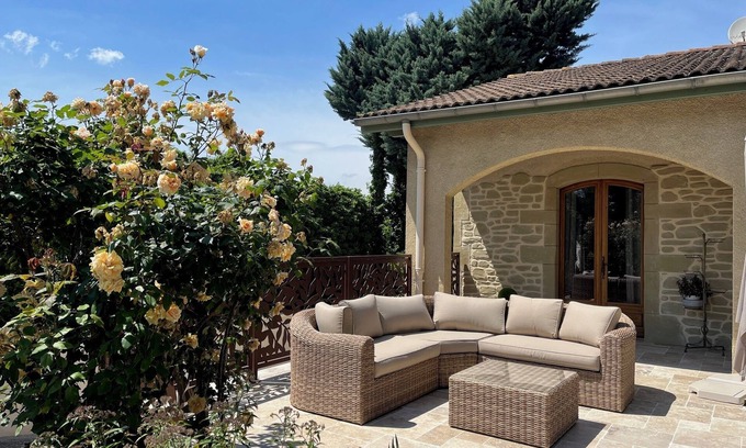 Marges Bed & Breakfast | 4-star villa with pool