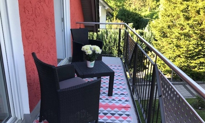 Schauenstein Apartment | 4-Sterne Ferienwohnung (100qm) mit Balkon, Loggia und Garten