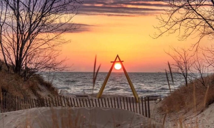 Lake Michigan Beach House | 4 Unique Cottages Sleeps 16 Comfortably on 1 Acre