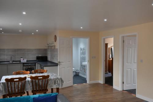 Long Sutton Apartment | 4 Woodyard Cottages, 2 Bedroom with free parking.
