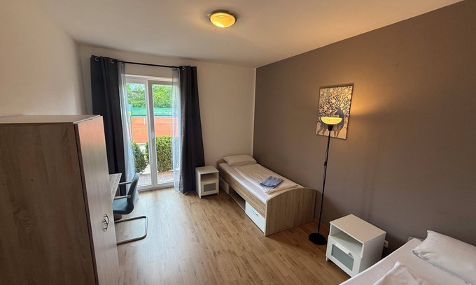 Munchen District Apartment | 4 Zimmer/room
