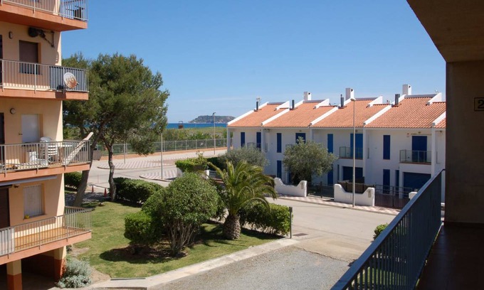 Mas Pinell Apartment | 40 m² Apartment ∙ 1 bedroom ∙ 4 guests