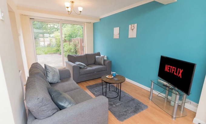 Olton House | 40% Off Monthly, Large House, Free Parking