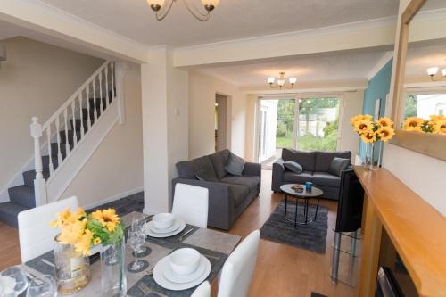 Olton House | 40 Percent Off Monthly, Large House, Free Parking