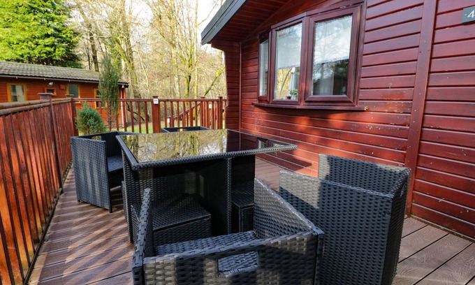 Windermere Cottage | 40 SKIPTORY HOWE, pet friendly, with hot tub in Troutbeck Bridge