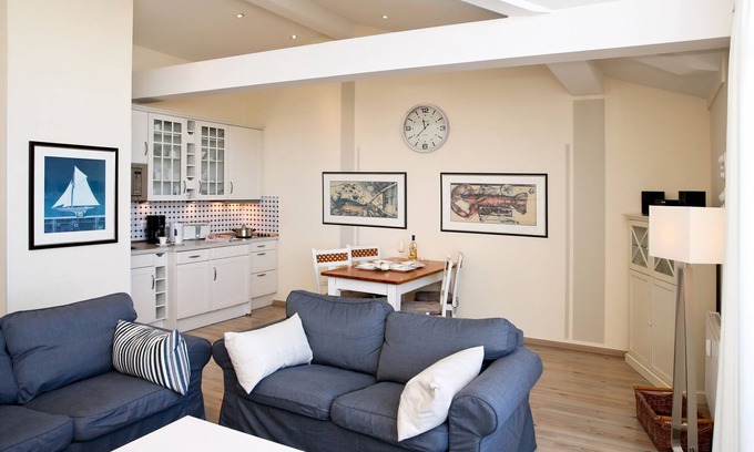 Kuhlungsborn Ost Apartment | (408) 3- room apartment -direct lake view - apartment house Atlantik