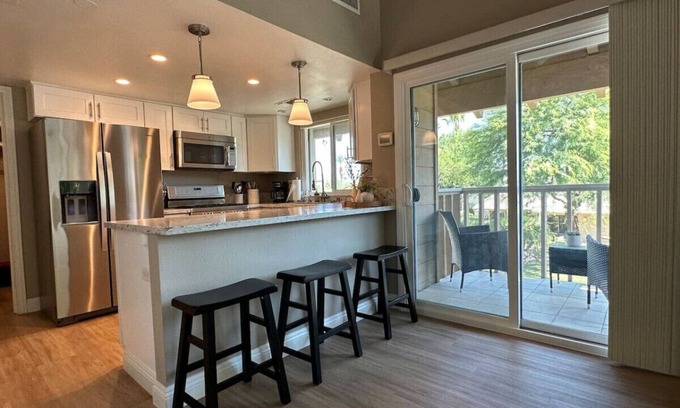 Palmdale House | 416b) Amazing home + Pool!