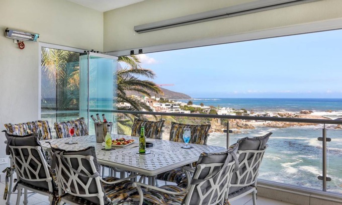 Camps Bay Villa | 420 m² Villa ∙ 5 bedrooms ∙ 10 guests