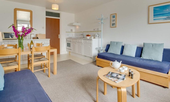 St Ives House | 43 Carrack Widden - One Bedroom House, Sleeps 4