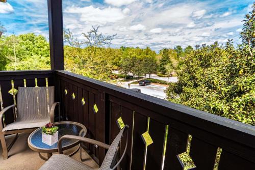 St. Augustine House | 4304-1P Top floor 1 BR with private balcony