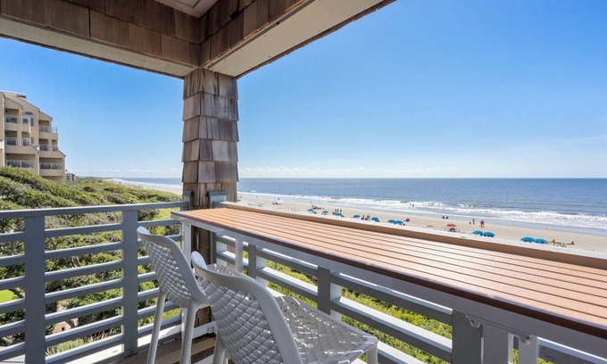 Kiawah Island Condo | 4465 Windswept: Fabulous Oceanfront Villa, $250 Beach Gear/Bike Credit