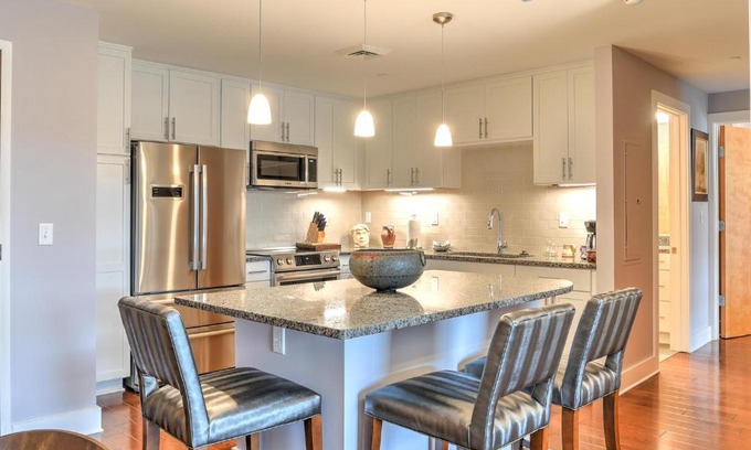 Asheville House | 45 Asheland Avenue Unit 504
