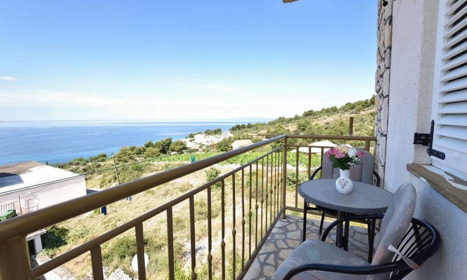 Primosten Burnji Apartment | 45 m² Apartment ∙ 2 bedrooms ∙ 4 guests