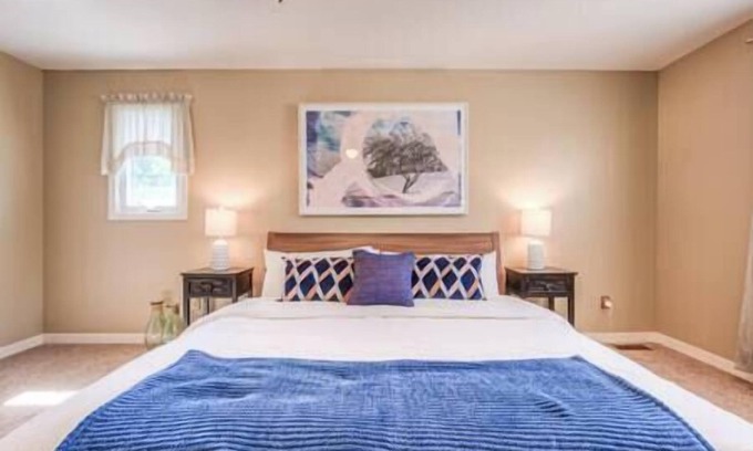 Rosemount House | 45% Off Monthly Stay + 7 Beds + BBQ + 1.5 Gb WiFi