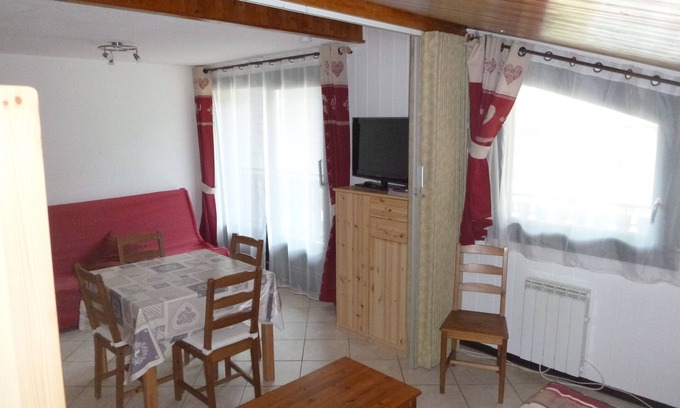 Bernex Apartment | 45M2 APARTMENT WITH 12M2 SOUTH-FACING BALCONY
