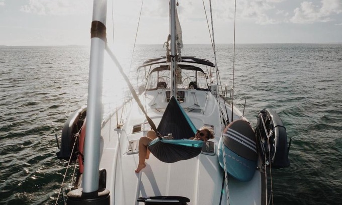 Midtown Hotel | 46 ft Bavaria Sailboat
