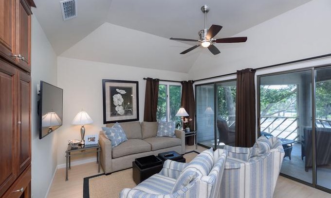 Kiawah Island Villa | 4740 Tennis Club Villa by RedAwning