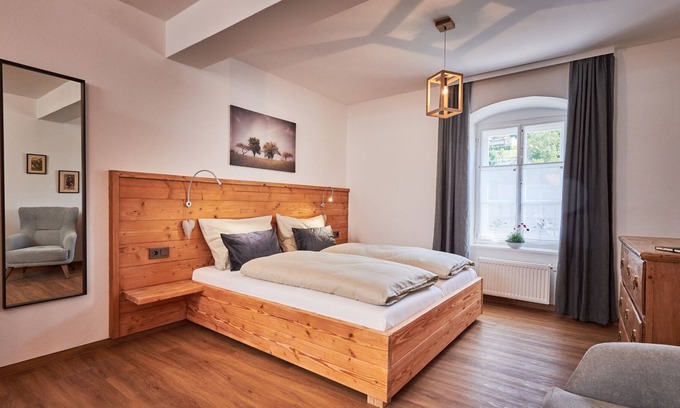 Waidhofen An Der Ybbs Apartment | 47m2 apartment on the ground floor, 2 rooms + bathroom/WC, 1 to 4 persons
