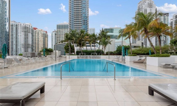 Brickell Apartment | 47th-Floor Brickell Condo w/City Views & Pool