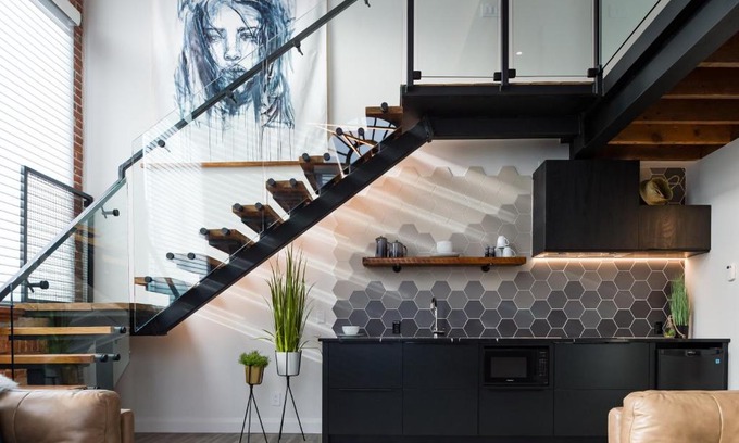 Brockville Hotel | 48 King West Boutique Hotel