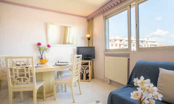 La Californie Apartment | 48 m² Apartment ∙ 1 bedroom ∙ 4 guests