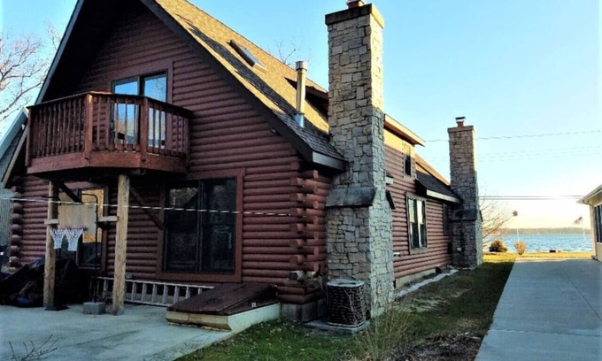 Bass Lake House | 496) Bass Lake Retreat - sleeps 22!