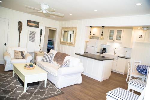 Carpinteria Apartment | 4980 Sandyland Road #216