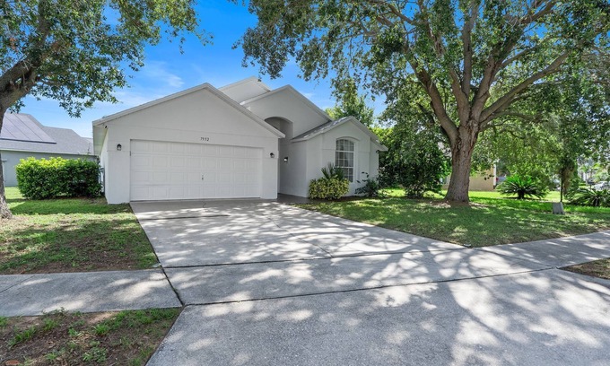 West Kissimmee House | 4BD Family Pool Home, Near Disney & Workspace