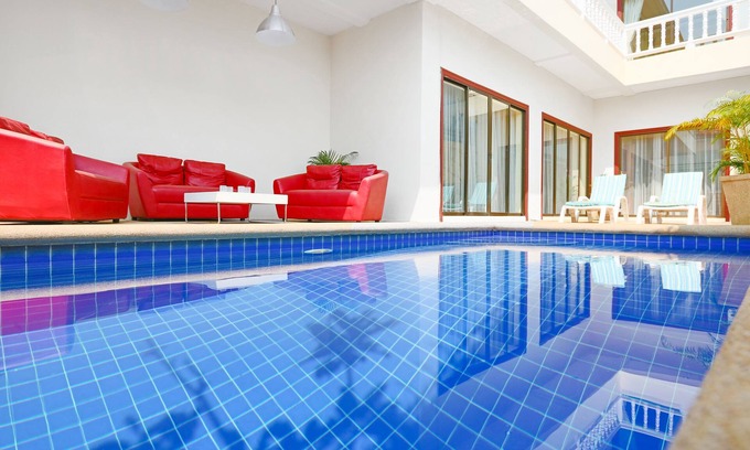 Jomtien Villa | 4bdr Avoca Pool Villas