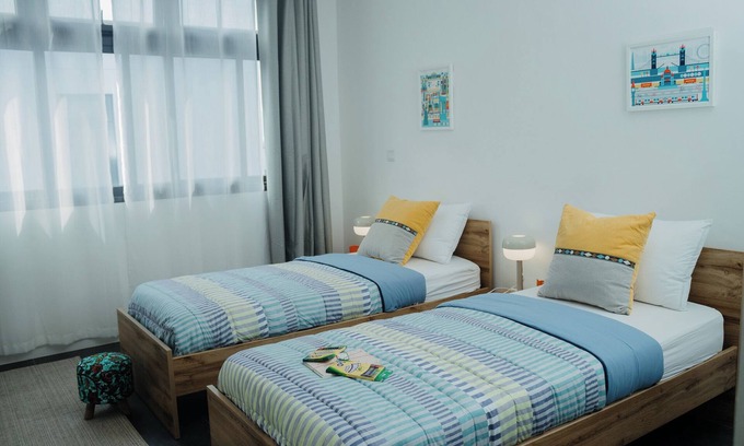 Oyarifa House | 4Bed Accra Family Home + Pool +Garden