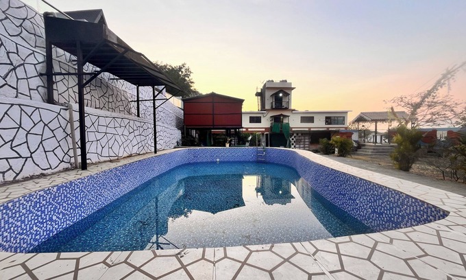 Kadadhe Villa | 4BHK Casa Atlas Villa by Staymist