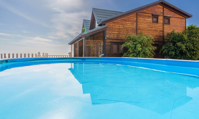 Candelaria Ski Chalet | 4BR Candelaria Wooden House -Pool, Views & Parking