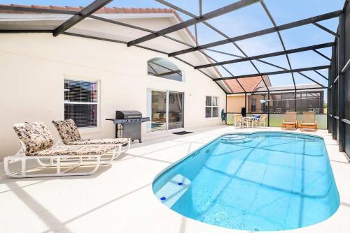 Solana House | 4BR Family Resort Home - Private pool & Games Room