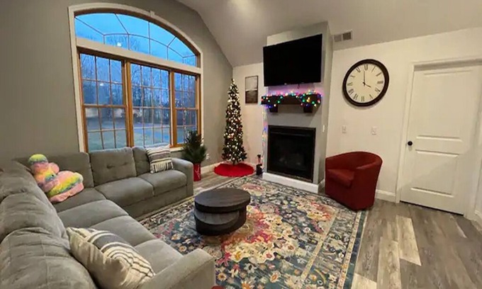 Highland House | 4BR Highland Home Hudson Valley Escape Near New Paltz, Views & Wedding Venues
