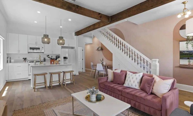 Little Italy House | 4BR in Little Italy - Sleeps 10: Walk to Dining & Fun!
